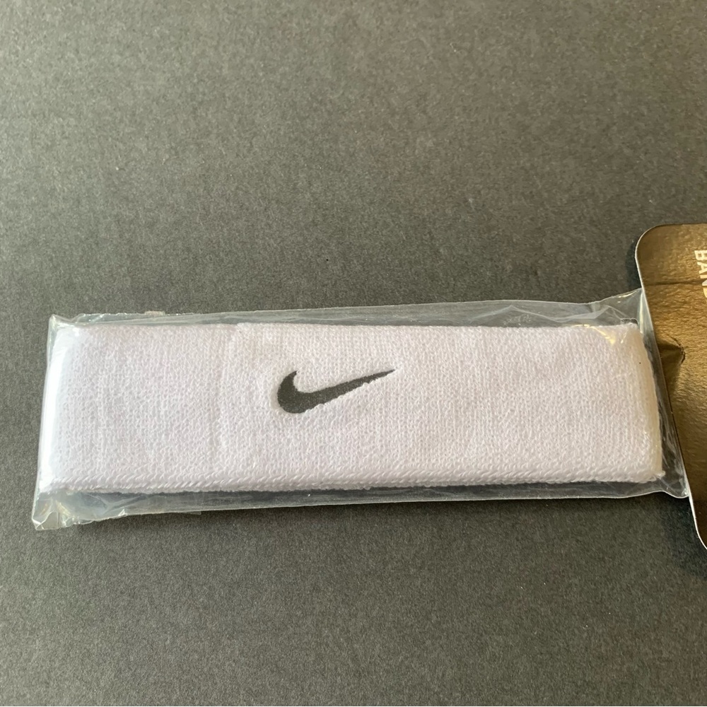 NEW Nike Swoosh Unisex Headband